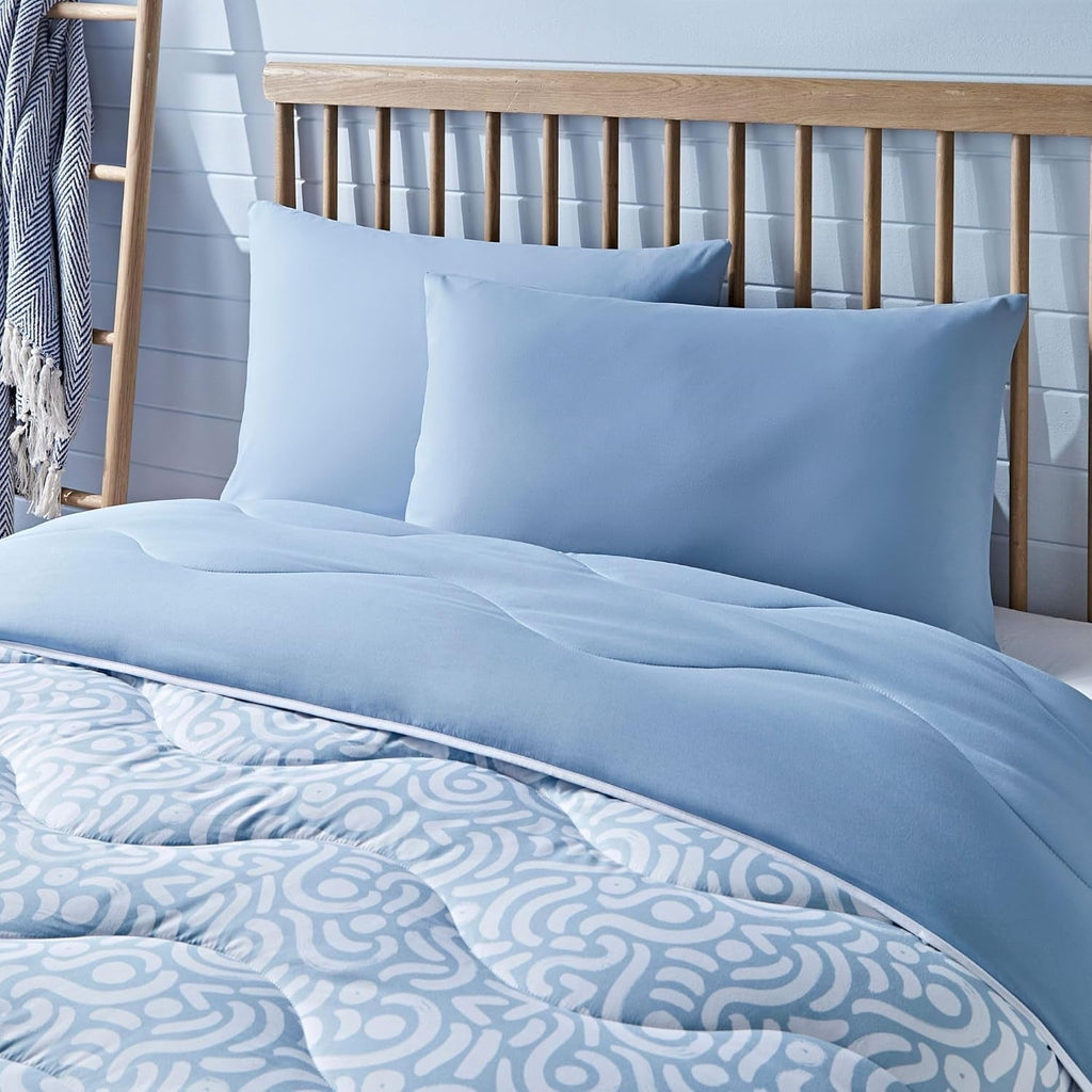Night Lark Coverless Duvet Super King 6 Tog Spring Summer - Abstract Waves. Cuvertură super moale, confortabilă și ușoară. Se spală la mașină și se usucă rapid, toate într-un set de fețe de pernă reversibile Plapumi si pilote Naty Shop
