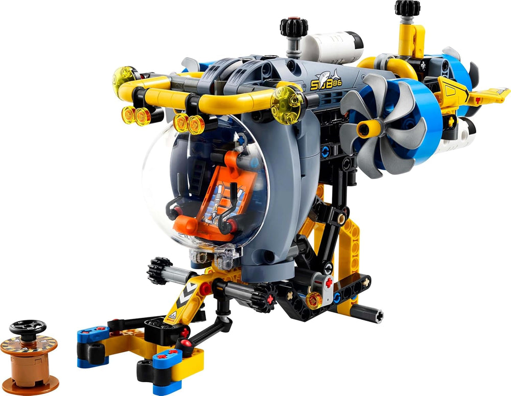LEGO Technic Sottomarino Esploratore degli abissi Giocattolo da costruzione per bambini di 9 anni Ragazzi e ragazze Idee regalo di compleanno creative Veicolo costruibile con eliche rotanti 42201 Set di costruzione Acquista il negozio LEGO