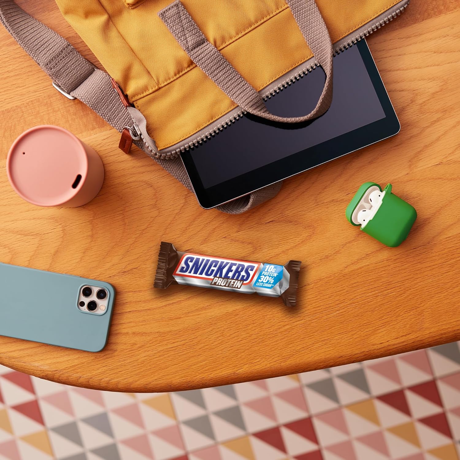 Barrette proteiche al cioccolato Snickers - Gusto ricco con nocciole caramellate e torrone, confezione sfusa 18x47g