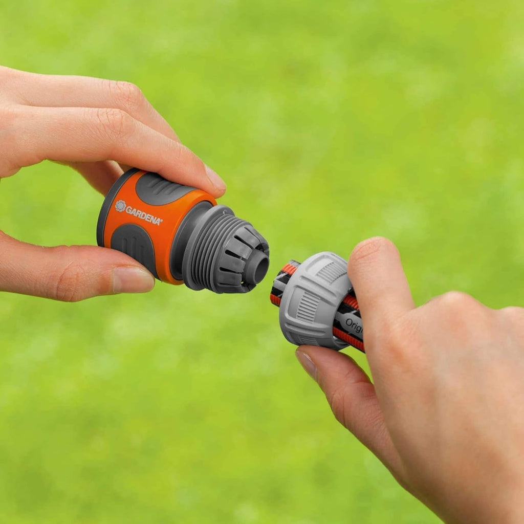 Conector furtun Gardena 13 mm (1/2 inch) și 15 mm (5/8 inch): Conector prin împingere pentru capătul furtunului, adâncituri pentru prindere, asamblare ușoară, ambalat (18215-20)