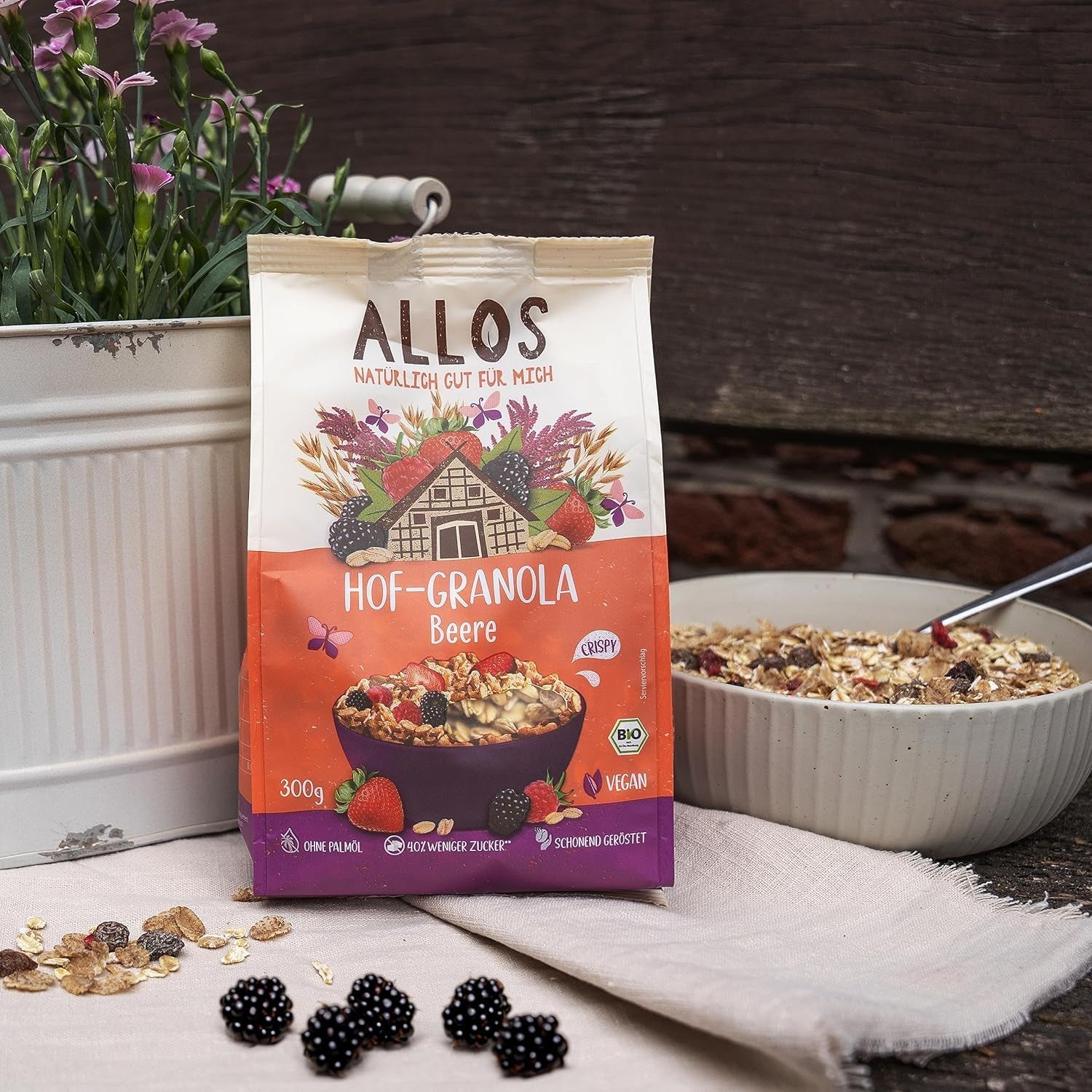Allos Hof Granola ai frutti di bosco | Muesli biologico | Muesli ai frutti di bosco | Muesli Croccante | Cereali per la colazione | Confezione da 6 (6 x 300 g), 1 pezzo (confezione da 6)