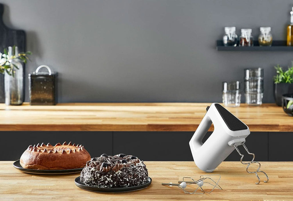 Krups GN4001 3 Mix 4000 Handmixer | 450 Watt | Robustes Design | Variabler Geschwindigkeitsregler | Turbo- Und Auswurf-Funktion | Inkl. 2 Rührbesen Und 2 Knethaken | Weiß/Grau Bucatarie Naty Shop