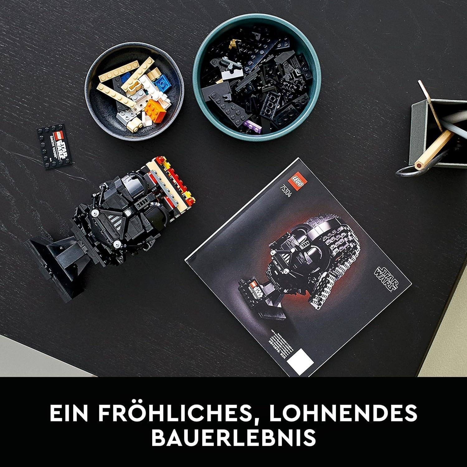 Set da costruzione per casco LEGO Star Wars Darth Vader per adulti, idea regalo per uomo, donna, lui o lei, modello da collezione da costruire ed esporre 75304 Set da costruzione Besuche den LEGO-Store