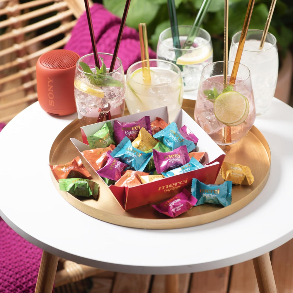 Merci Together - 1 x 175g - Cioccolatini ripieni in cinque varietà con finissimo cioccolato al latte - Praline di cioccolato da condividere e regalare