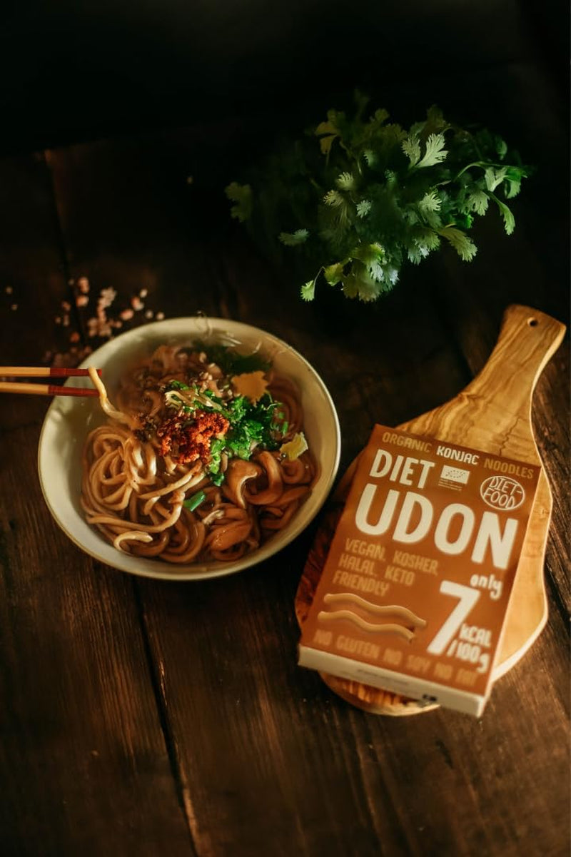 Udon Shirataki Konjac Noodles Bio 385g - A basso contenuto calorico, senza glutine, vegano - a base di radice di konjac, ricco di fibre DIET-FOOD