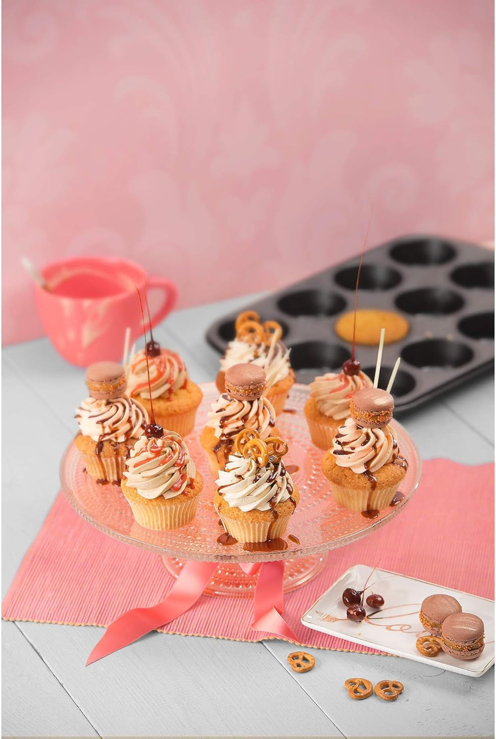 Kaiser Classic Tarteform Mit Hebeboden 28 Cm, Quicheform Antihaftbeschichte & Inspiration Muffinform Blech Für 12 Muffin, Muffin Backblech 38 X 27 Cm, Beschichtet, Standardgröße Stampi e teglie Naty Shop