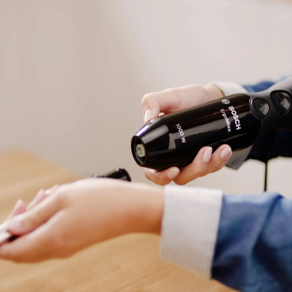 Bosch Stabmixer Ergomixx MS6CB61V1, Vakuum-Funktion, Edelstahl-Mixfuß, Mix- Und Messbecher, Vakuum-Pumpe, Vakuum-Beutel, Vakuum-Frischhaltedose, 12 Stufen plus Turbo, 1000 W, Nero/Antracite Kitchen Naty Shop