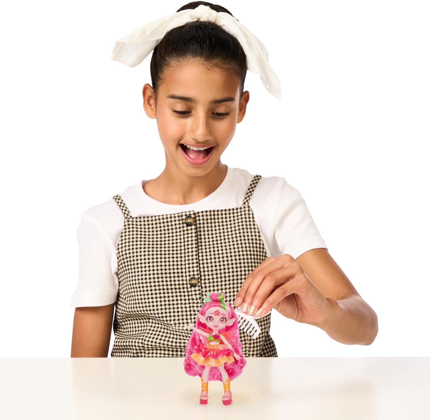 Păpușa Pixlings Faye cu aspect de căprioară: Dezvăluirea magică a frumoasei și detaliatei păpuși Pixlings de 16,5 cm într-o sticlă de poțiune magică