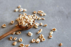 Lecca lecca di farro Davert 170g – Fagioli di farro espansi aromatizzati, ariosi e leggeri con un delicato sapore di tostatura – 100% qualità biologica Davert (1 x 170g)