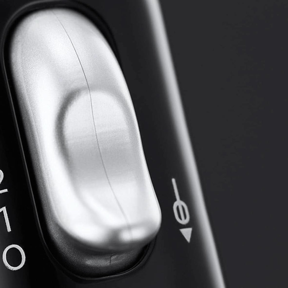 Russell Hobbs Miscelatore manuale [Handrührgerät] Desire Rot (5 Geschwindigkeitsstufen+Turbofunktion, 2 Spülmaschinengeeignete Rührbesen & Knethaken, Auswurftaste, Aufrechte Parkposition) Handrührer 24670-56 Kitchen Naty Shop