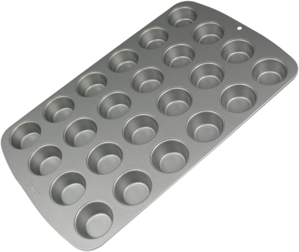 CSB111 Antihaftbeschichtete Mini-Muffinform Mit 24 Löchern Aus Karbonstahl, Edelstahl, Argento, 39.4 X 24.6 X 2.1 Cm Stampi e vassoi per cuocere Naty Shop