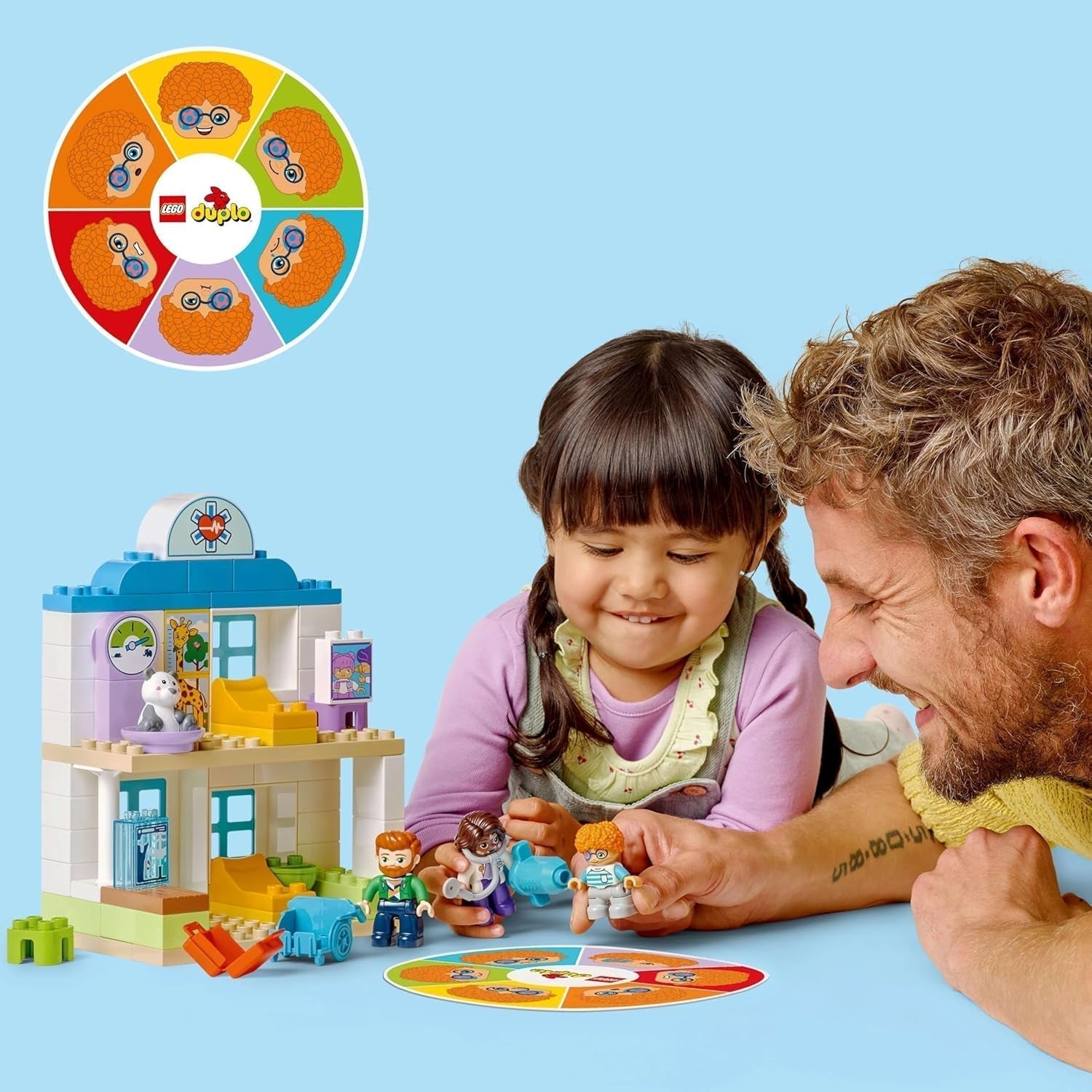 LEGO DUPLO Town Prima visita dal dottore, Giocattolo da costruzione, Set da gioco per promuovere le abilità motorie complesse, Regalo per bambini dai 2 anni in su, Giocattolo educativo, Gioco di ruolo in ospedale 10449 Set da costruzione Besuche den LEGO-Store