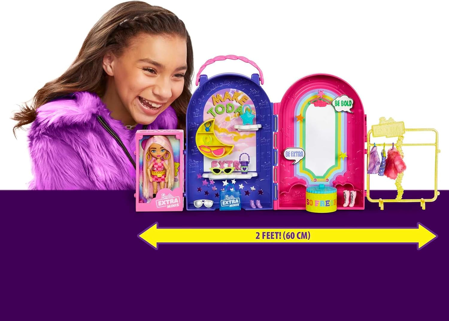 Barbie Extra Minis, Păpușă Extra Mini și Set de Joacă Boutique, Dulap cu Dulapuri, Rafturi, Oglinzi, Platformă 360, Păpușă Extra Mini cu Accesorii de Păr Roz, HHN15
