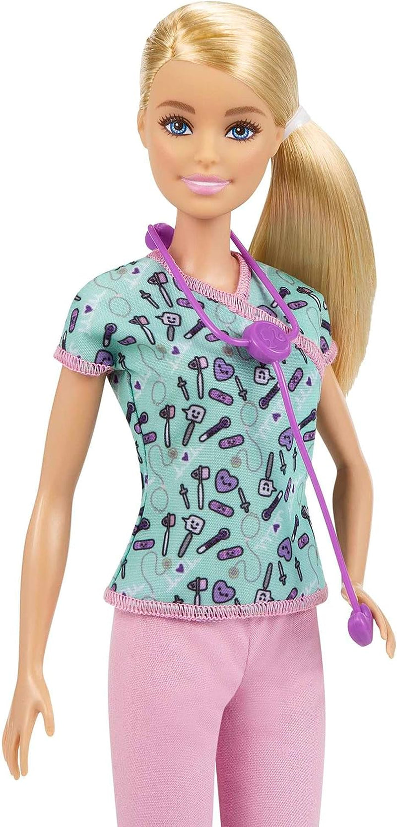 Barbie GTW39 - Păpușă asistentă medicală (Aprox. 30 cm) cu bluză cu imprimeu și pantaloni roz, pantofi albi și stetoscop, cadou minunat pentru copii de la 3 ani în sus Papusi Naty Shop