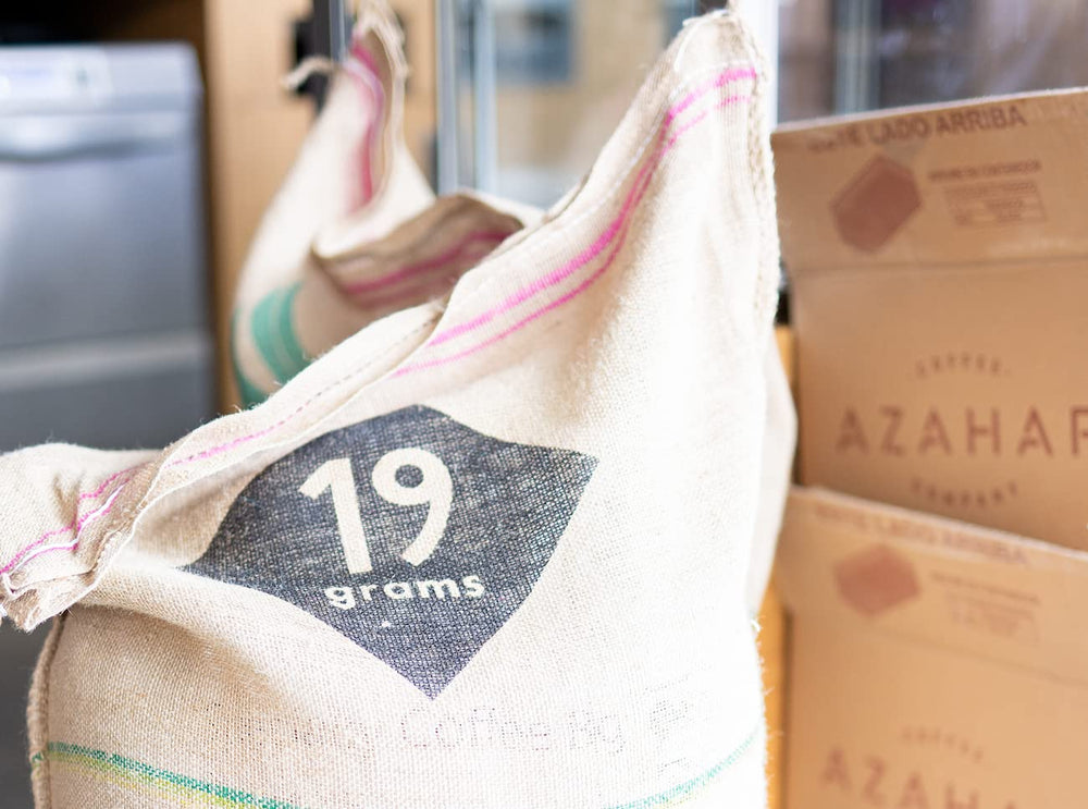 Filtru Spring Bloom | 250 g boabe întregi | echitabil și sustenabil | proaspăt prăjit | boabe de cafea 100% Arabica | cafea specială | 19 grame Cafe Roastery…