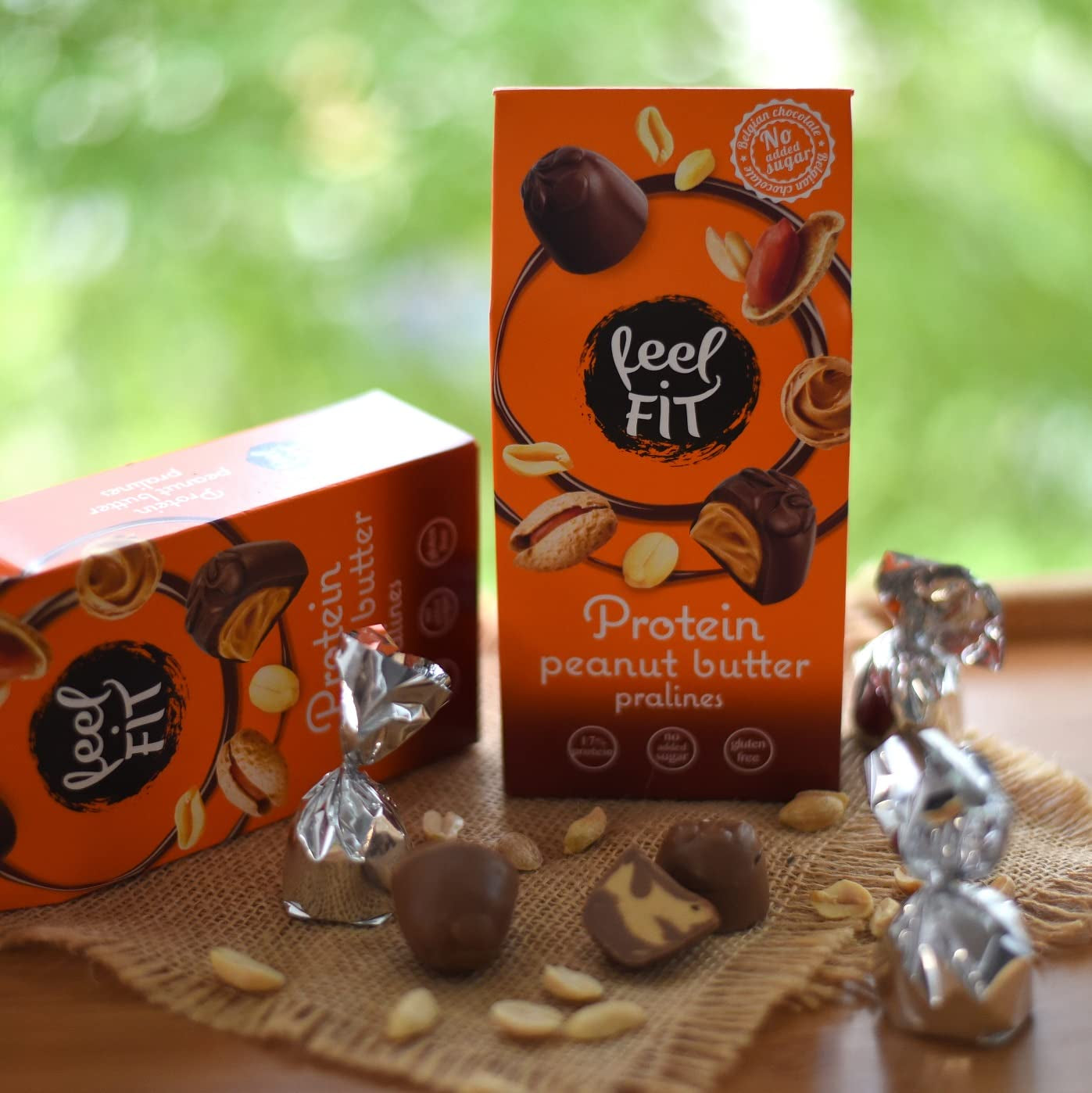Feel FIT Praline proteiche al burro di arachidi in cioccolato al latte di alta qualità, senza zuccheri aggiunti, 17% di proteine, senza glutine 66 g (1 confezione)