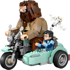 LEGO Harry Potter Hagrid and Harry's Motorbike Tour, jucărie cu motocicletă mobilă cu Sidecar & Hedwig Minifigure, cadou de ziua de naștere pentru fanii lumii vrăjitorilor, băieți și fete cu vârsta de 9+ 76443 Seturi de constructie Besuche den LEGO-Store