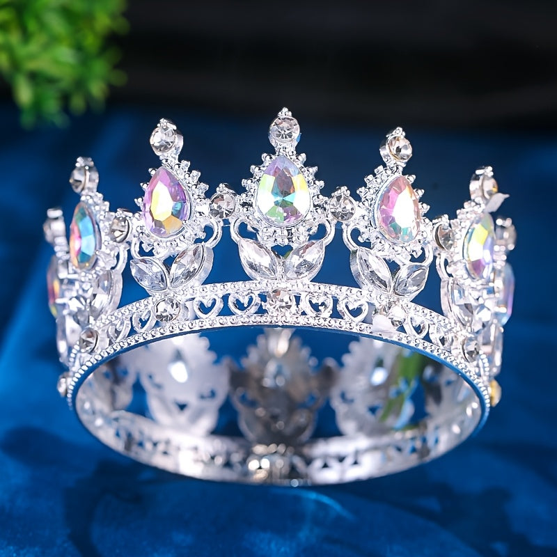 Corona in metallo argentato con pietre