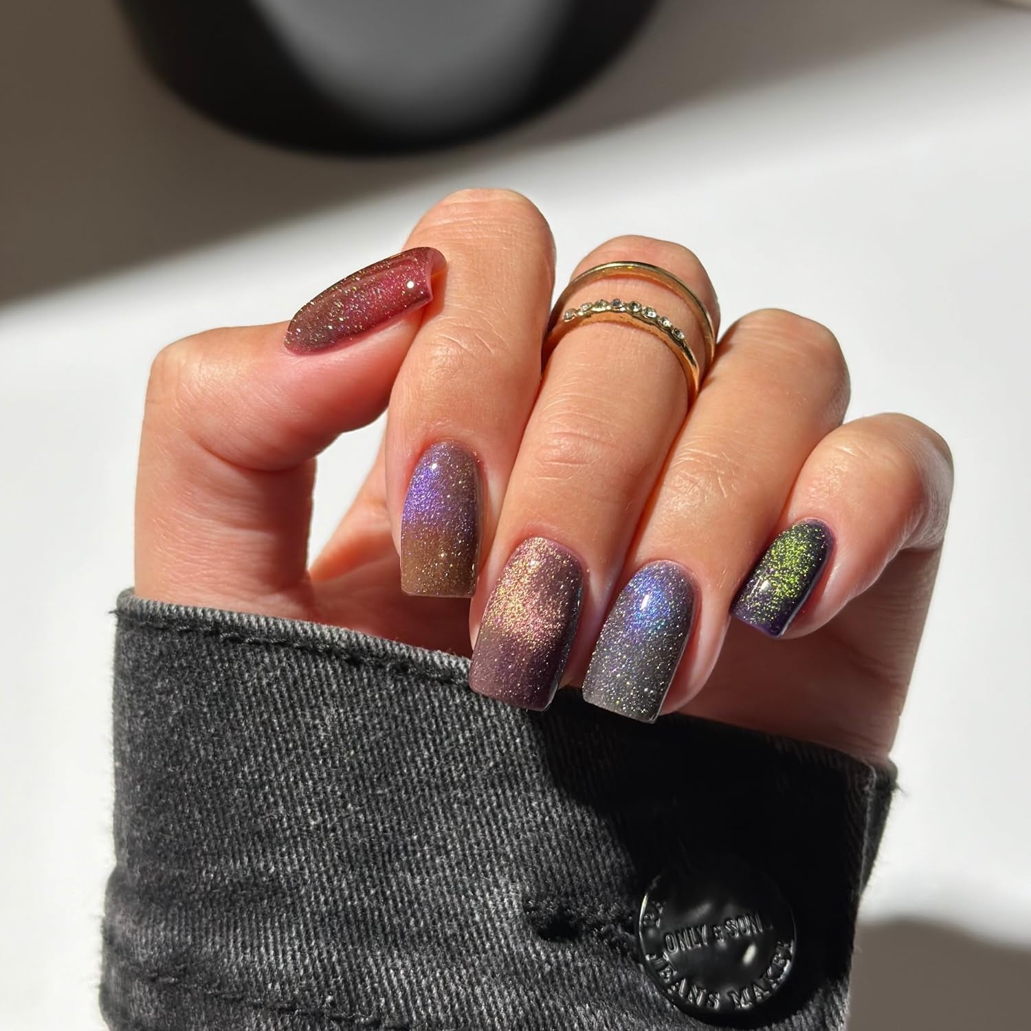 Smalto UV Semilac 825 Cyber ​​Violet 7 ml