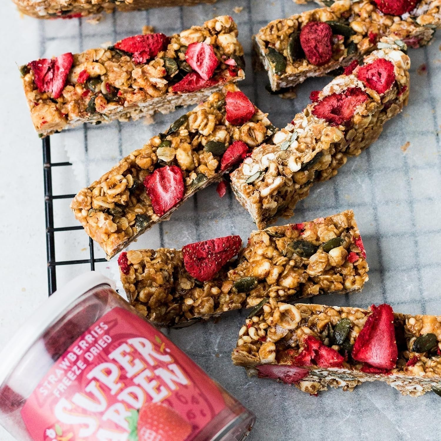 Căpșuni liofilizate Super Garden | Delicioase și 100% pure fructe liofilizate | Căpșuni uscate întregi pentru gustări sănătoase sau coacere | Căpșuni liofilizate 19g Produse deshidratate Naty Shop