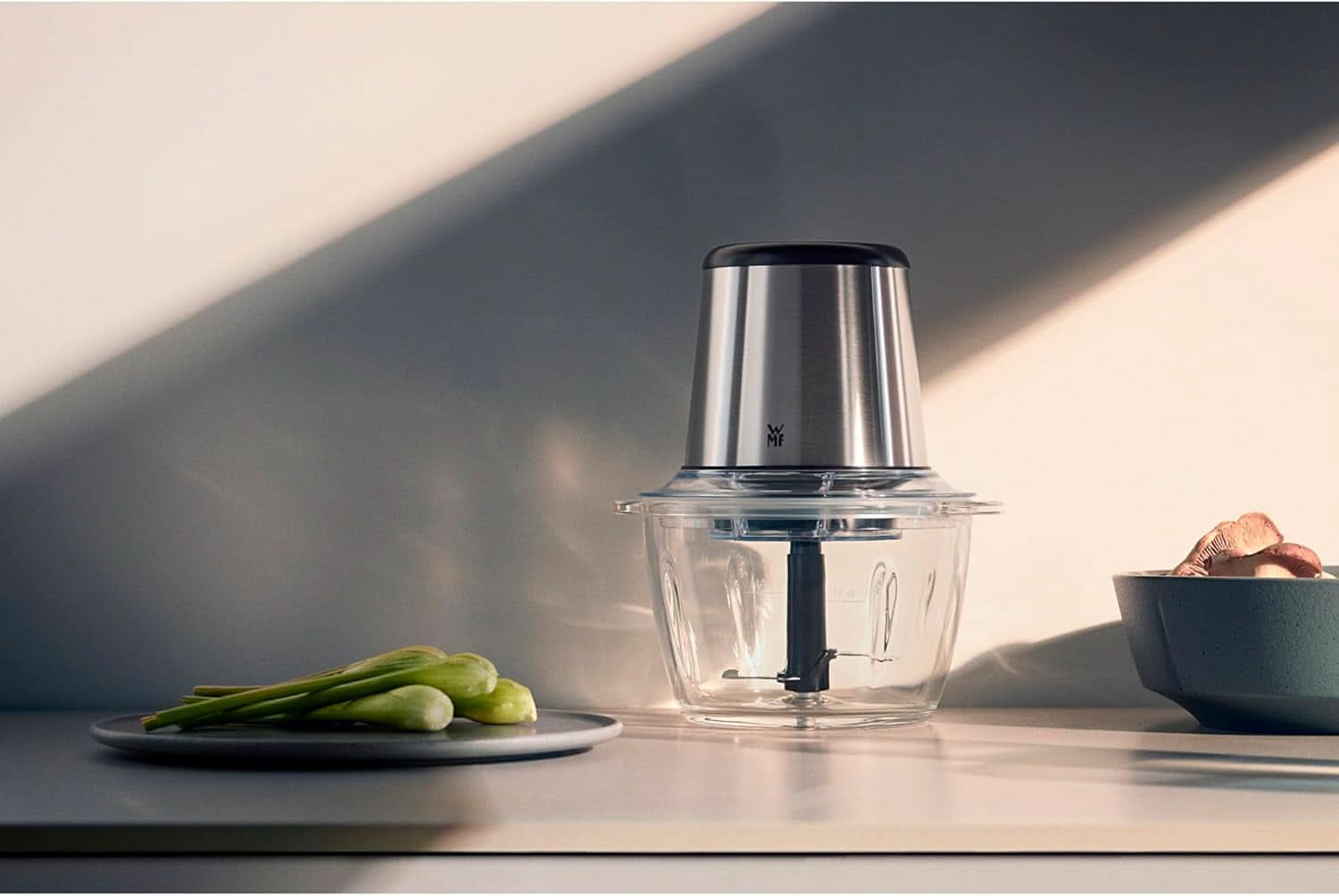 WMF Kult X Edition Zerkleinerer Elektrisch Mit Glasbehälter, Blitzhacker 320 W, 2 Geschwindigkeitsstufen, Großer Mixbehälter, Cromargan Matt Kitchen Naty Shop