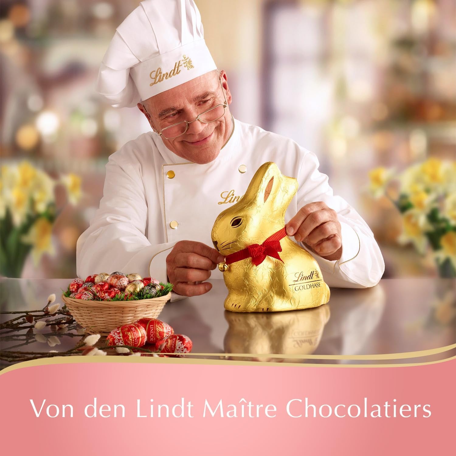 Confezione Varietà di Pasqua Lindt Cioccolato LINDOR | 1,2kg| 2 Cioccolatini al Latte GOLD BUNNY e 8 Varietà LINDOR: Cioccolato al Latte, Noisette, Fondente, Bianco, Nero 60%, Caramello, Caramello Salato, Stracciatella | Cioccolato pasquale | Il coniglietto di Pasqua