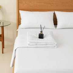 Good Nite Double Duvet, 4.5 Tog, Summer Duvet, Double Duvet, White, Quilt, Poliester, Soft And Lightweight And Machine Washable With Corner Bands (Double Bed 200 X 200 Cm) Plapumi si pilote Naty Shop