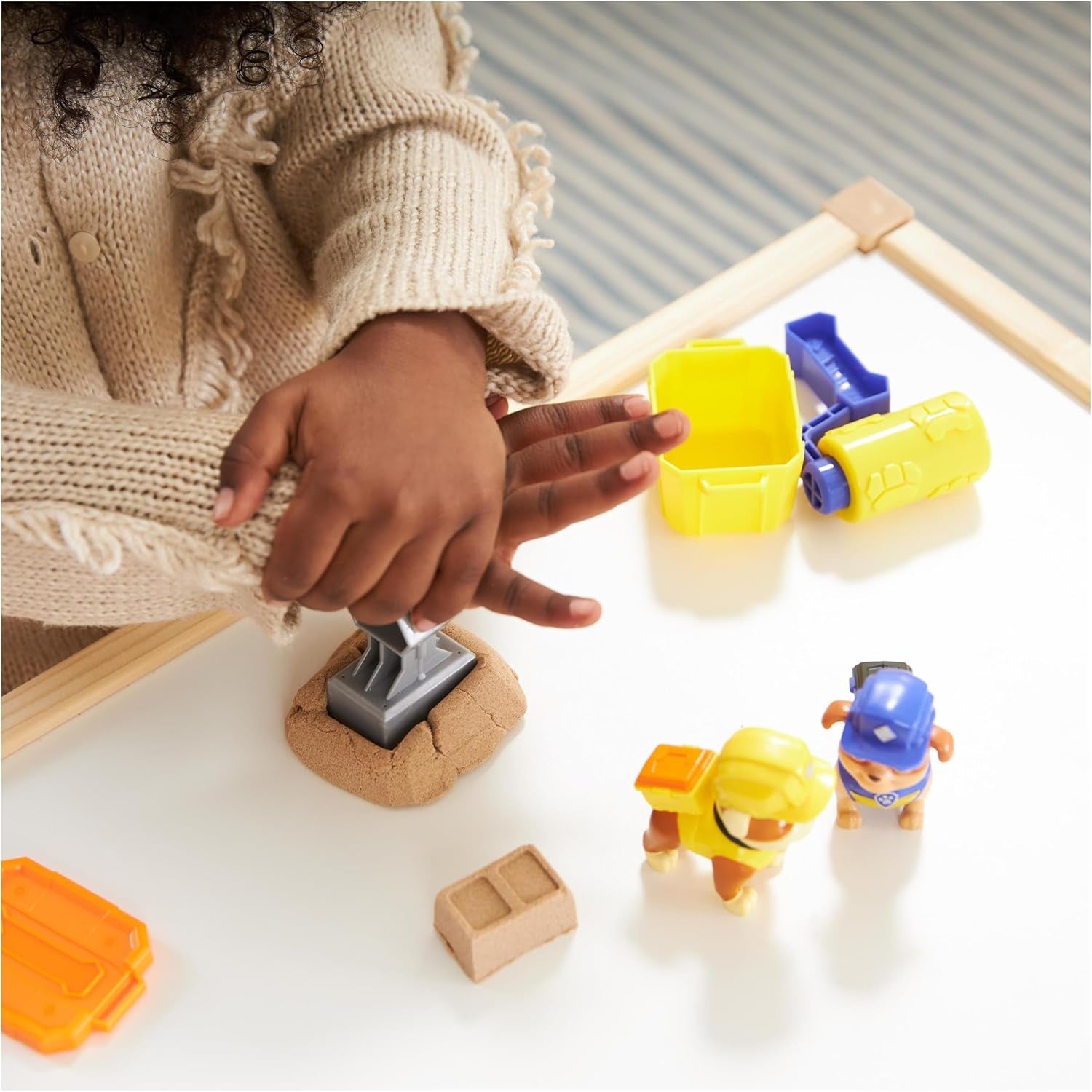 Rubble & Crew - Set di action figure Rubble & Mix, 2 giocattoli da costruzione e sabbia da costruzione cinetica da 85G, giocattolo adatto per bambini dai 3 anni in su Action Figure Naty Shop