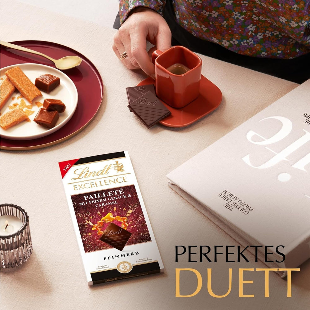 Lindt EXCELLENCE Pailleté Biscuits & Caramel - Ciocolată fină cu tartă, 100 grame Bomboane de Ciocolata Naty Shop