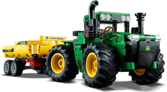LEGO Technic John Deere 9620R Trattore 4WD con rimorchio ribaltabile Classico giocattolo agricolo per bambini Ragazzi e ragazze Kit modello da collezione di 8 anni 42136 Set di costruzione Acquista il negozio LEGO