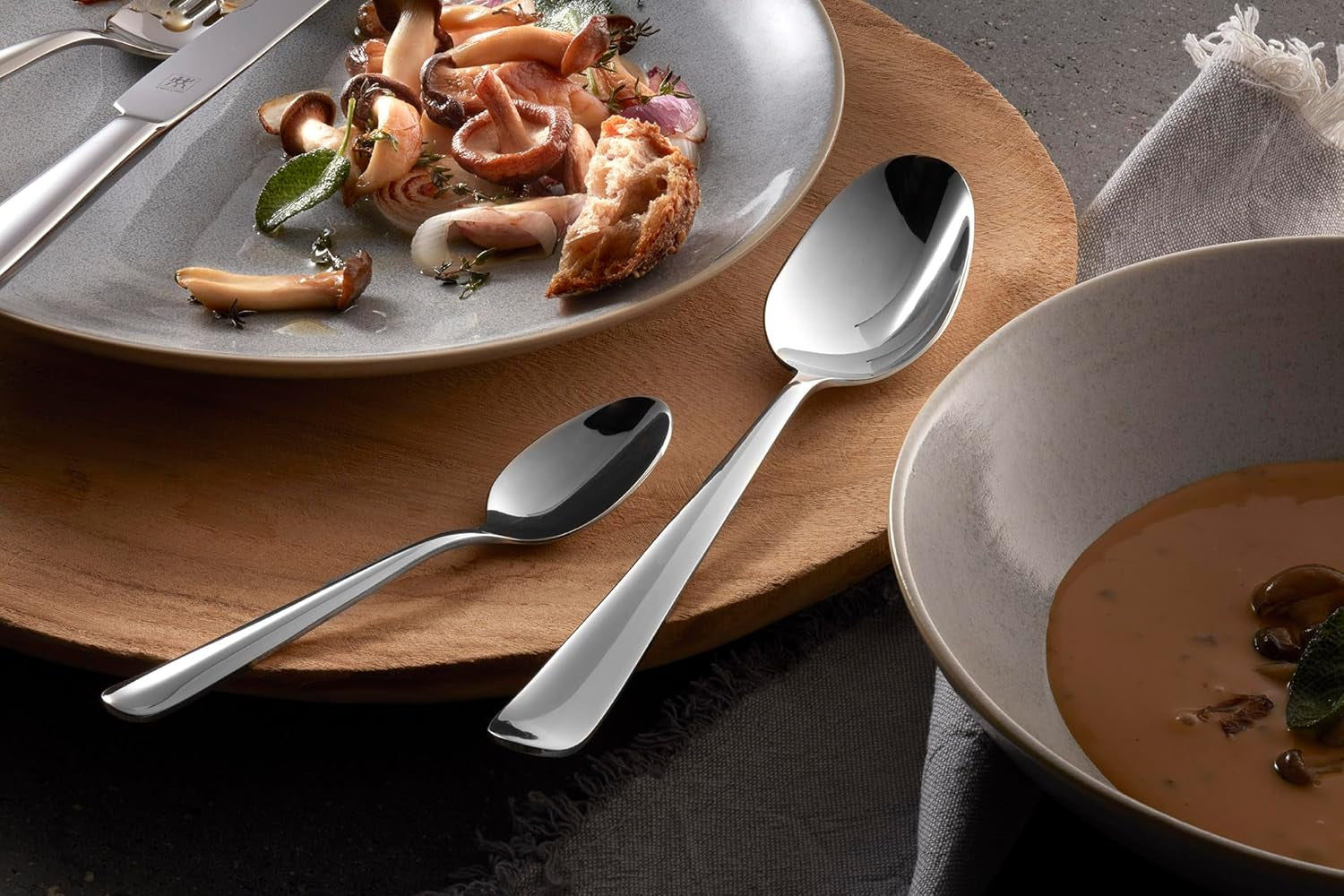 ZWILLING Swing Besteckset, 30-Tlg, Für 6 Personen, 18/10 Edelstahl, Essbesteck Poliert, Spülmaschinengeeignet, Silber Bucatarie Naty Shop