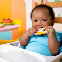 Inel de dentiție din silicon Bright Starts Soothing Soft Serve, cornet de înghețată ușor de prins, fără BPA, unisex, 3 luni+