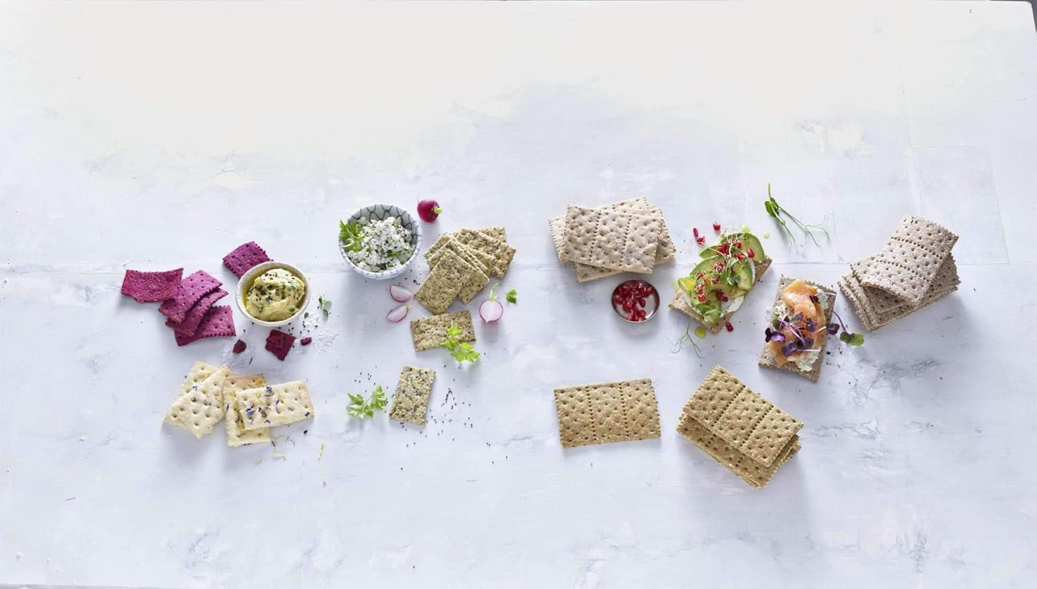 Betty Bossi Cracker Roller, il gadget da cucina ideale per preparare Knäckebrot e Crackern für raffiniertes Fingerfood. Teigschneider mit tollen Rezeptideen.