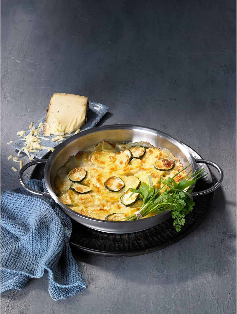 WMF Profi teglia/arrostiera 28 cm induzione, padella in acciaio inox Cromargan, scoperta Pentole e Padelle Naty Shop