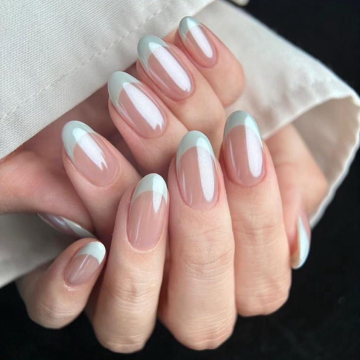 Unghii cromate autoadezive - Unghii maro cu sclipici pentru lipire, culoare migdale medii, unghii false strălucitoare, unghii artificiale pentru lipire, unghii acrilice glazurate pentru femei, 24 bucăți