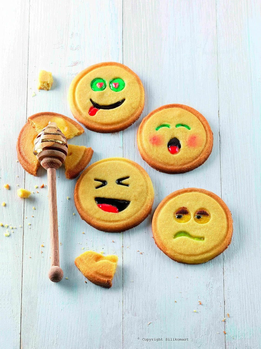 Silikomart 25.440.39.0069,Set Decupator Emoji, Ø73 MM Naty Shop