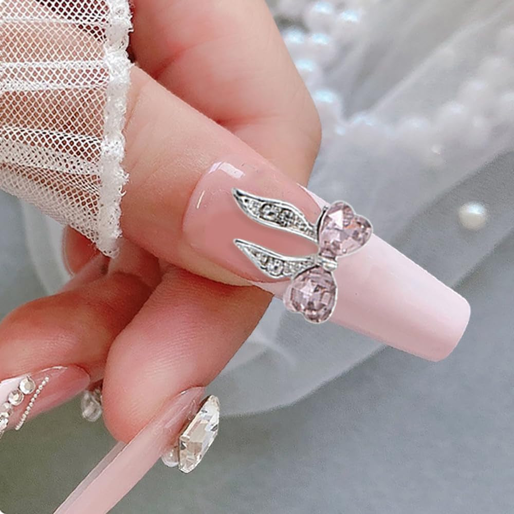 Luxus Rosa Diamant Nagel Charms 3D Butterfly Nail Art Charms Bow Nail Charms Y2K Heart Charms Nägel Zubehör Schmetterling Herz Schleife Nageldesign Edelsteine Strasssteine Glitzersteine Nagelschmuck