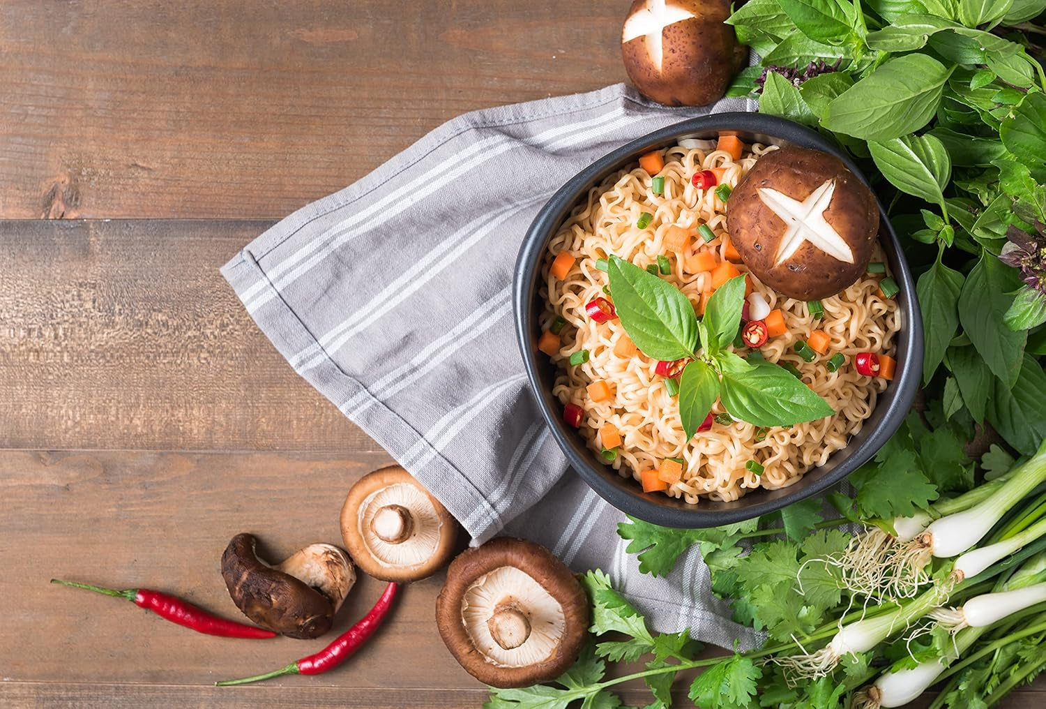 MAMA - Tagliatelle istantanee con verdure - (1 x 60g)