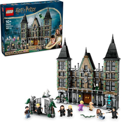 LEGO Harry Potter Tenuta di campagna della famiglia Malfoy, fantastico giocattolo da collezionare ed esporre, regalo per ragazzi, ragazze e appassionati del mondo magico, idea regalo con 9 minifigure 76453 Set da costruzione Besuche den LEGO-Store Titolo predefinito