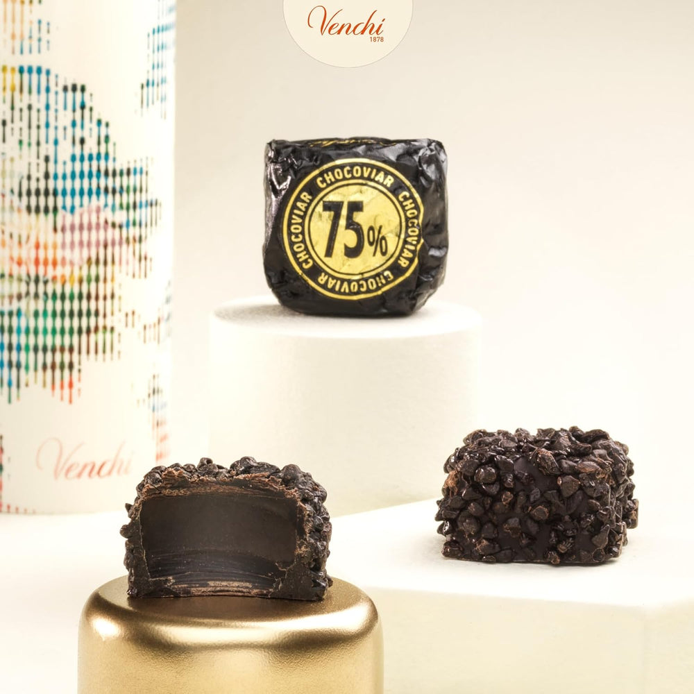 Venchi - Cubi Chocoviar 75% - Praline con ripieno "Cuor di Cacao", cioccolato extra fondente e granella Chocoviar 75% - Confezione sfusa da 1 kg - Vegan - Senza glutine