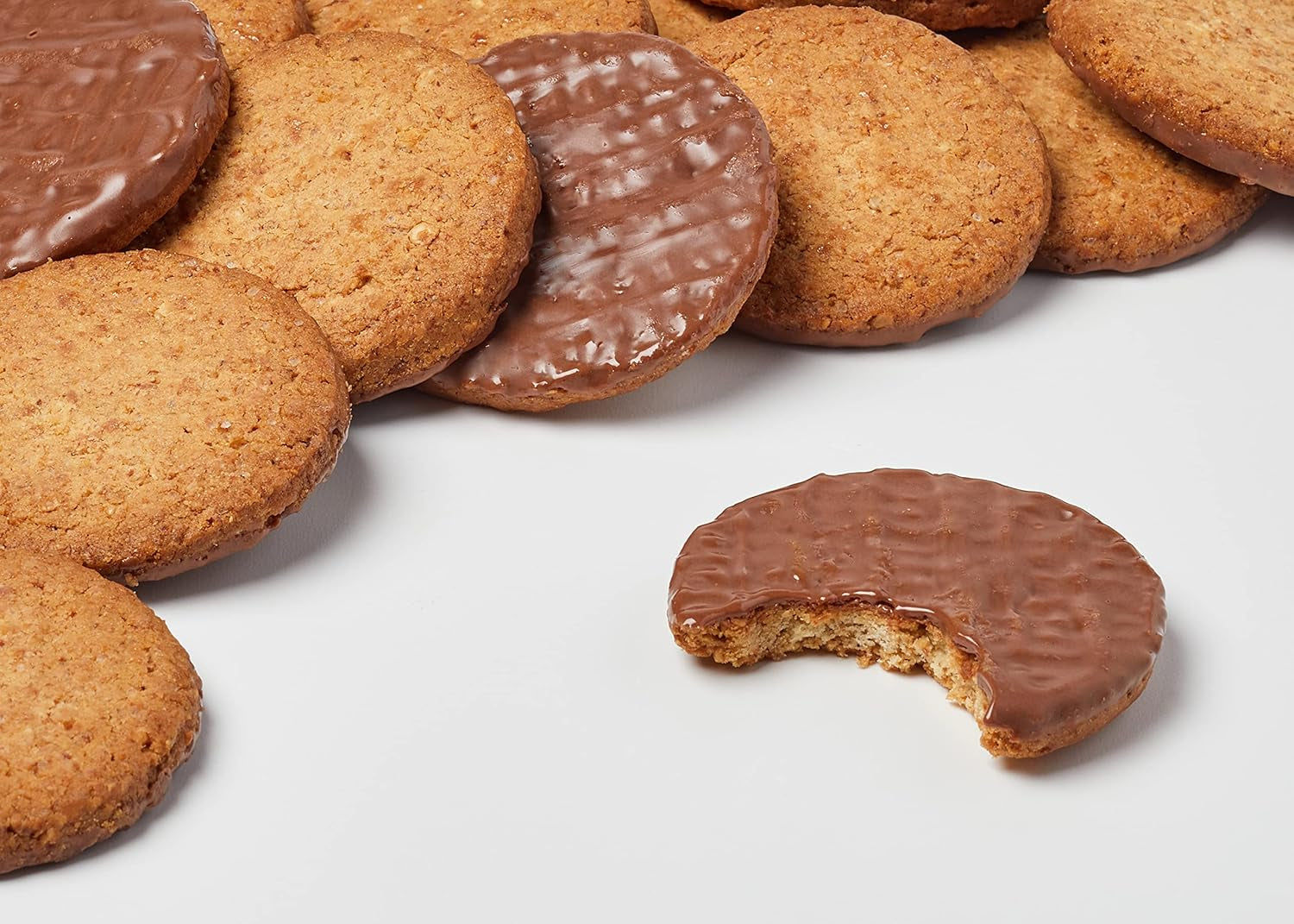 Brandt Hobbits Chocolate, pachet de 265 g - Biscuiți crocanți din cereale integrale cu fulgi de ovăz și ciocolată - Aluat crocant pentru întreaga familie - într-o ruladă practică de biscuiți