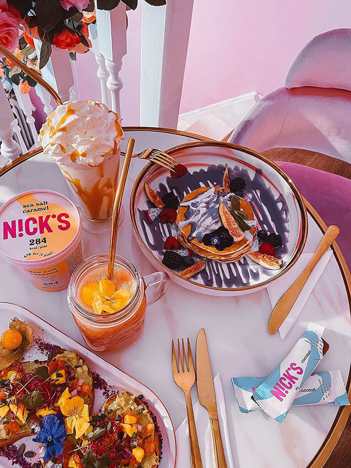 NICKS Keto barrette al cocco, snack al cioccolato e cocco, 175 calorie, 2 carboidrati netti, senza zuccheri aggiunti, senza glutine, dolci a basso contenuto di carboidrati (15 x 40 g)