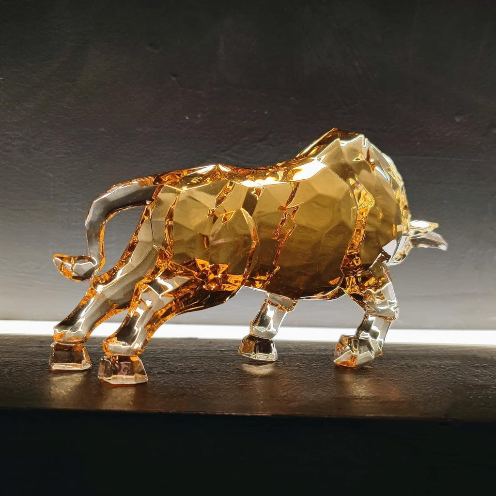 FengShui Wall Street Bull Statue Acrylic Bull Figurine Sculptura Home Office Desk Decorative Ornament 21.6 cm L (Amber) Statuete si sculpturi Naty Shop