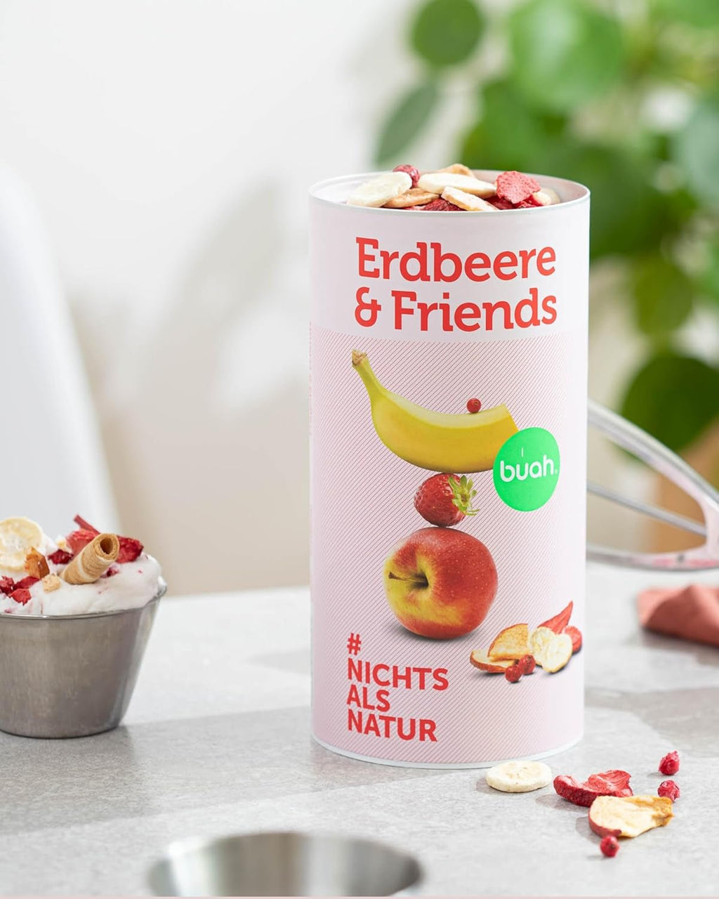 Mix de fructe liofilizate BUAH® | Căpșuni, banane, mere și coacăze liofilizate fără zahăr adăugat | 100% fructe | Vegan, fără gluten, fără lactoză (140g) Produse deshidratate Naty Shop