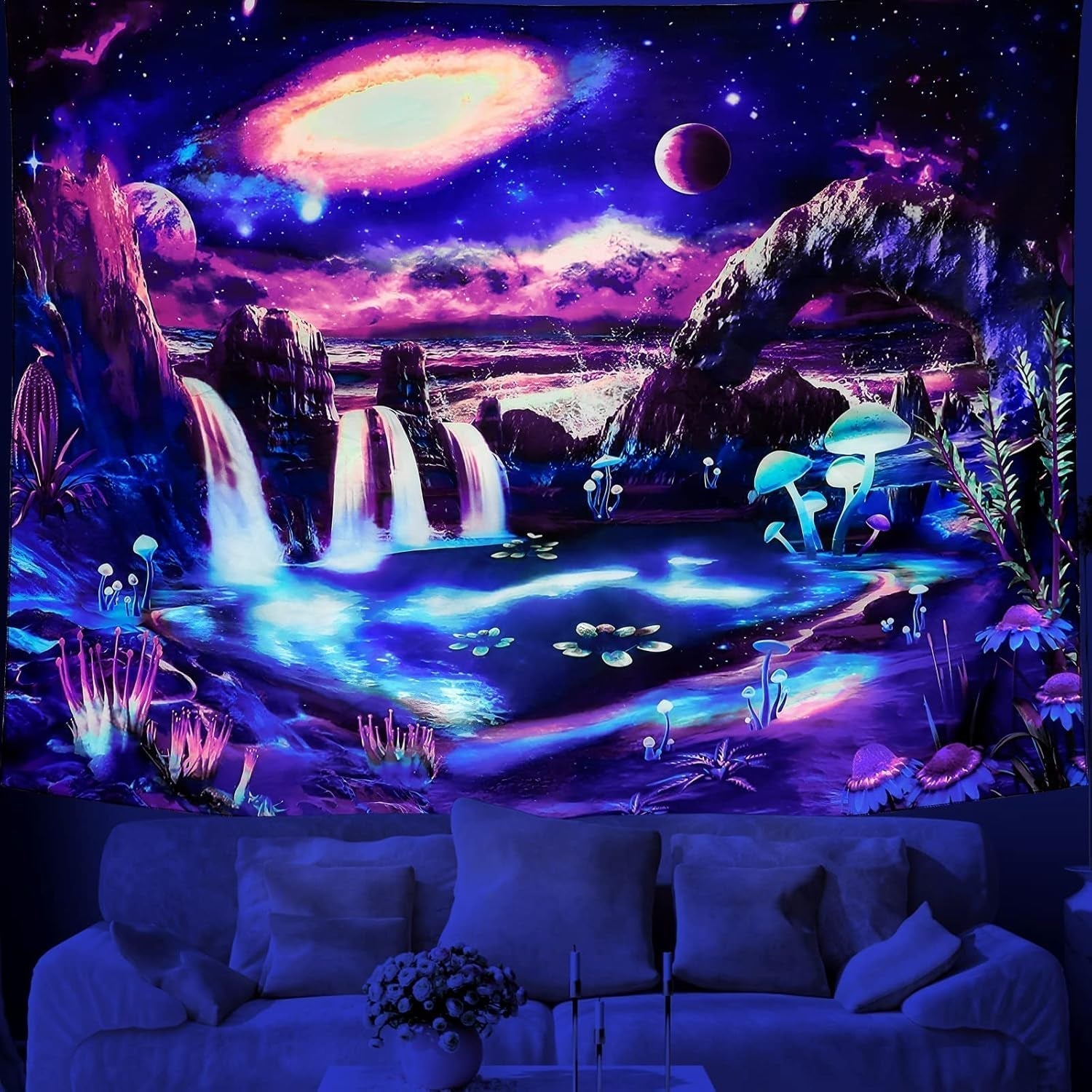 Tapiserie dremisland blacklight mushroom psychedelic reactive galaxy wall Casa - Accesorii si Decoratiuni Naty Shop Calea Lactee 150L X 130B Cm